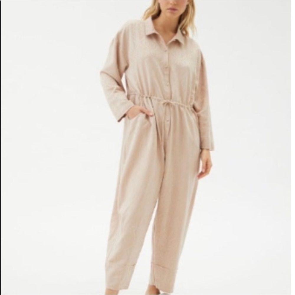 NWT OUT FROM UNDER jacquard beige jumpsuit Size Medium